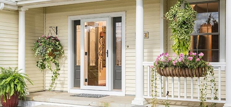 screen door installation in Alamo