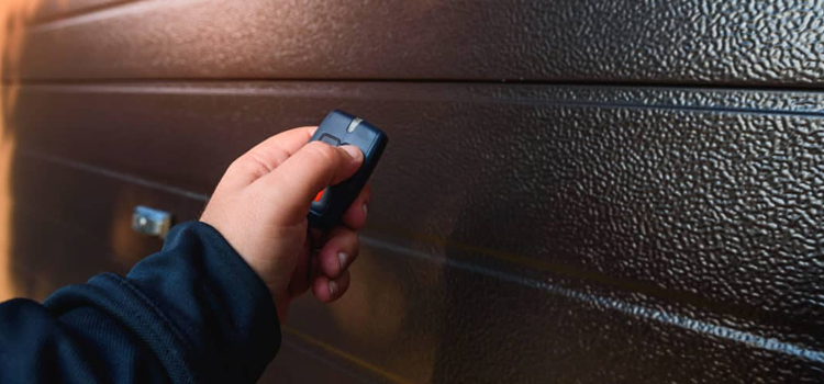 automatic door opener with remote control in Alamo