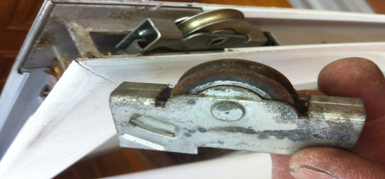 screen door roller repair in Alamo